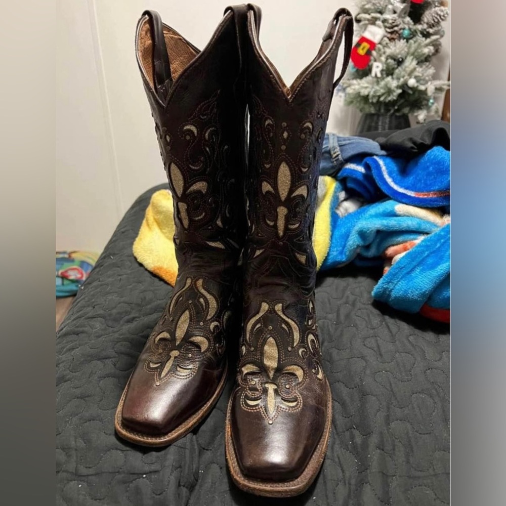 Women’s boots